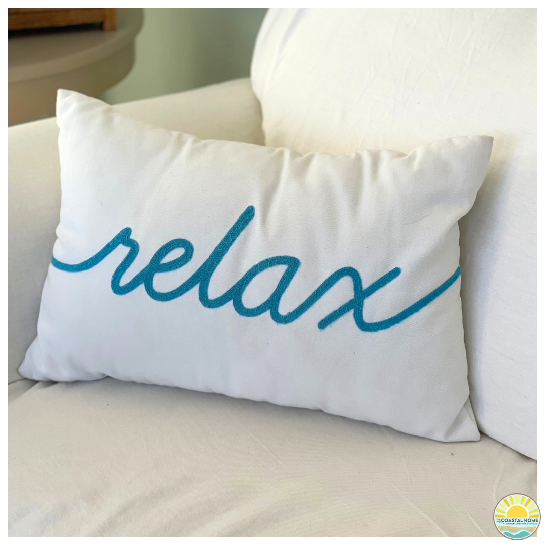 COASTAL STYLE SCRIPT PILLOW "RELAX"
