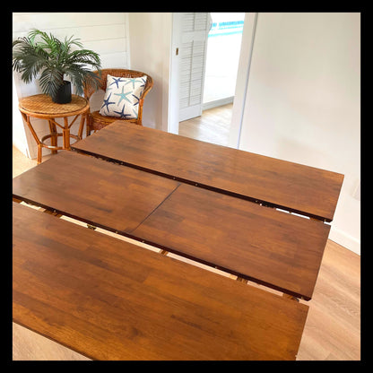 [SOLD] Stylish Wood Dining Room Table and Chairs | Self-Storing Butterfly Leaf | Great Condition